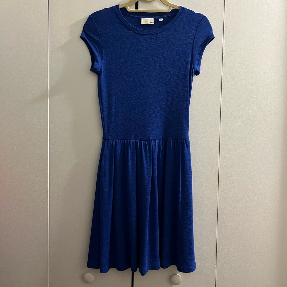 NWOT Aritzia Wilfred Free Casual Drop Waist Dress (with pockets)
